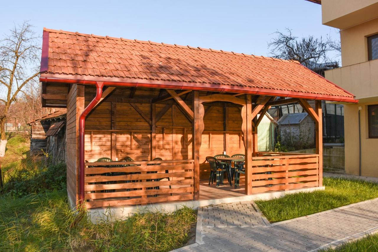 Tomis House Ξενοδοχείο Curtea de Argeş Εξωτερικό φωτογραφία