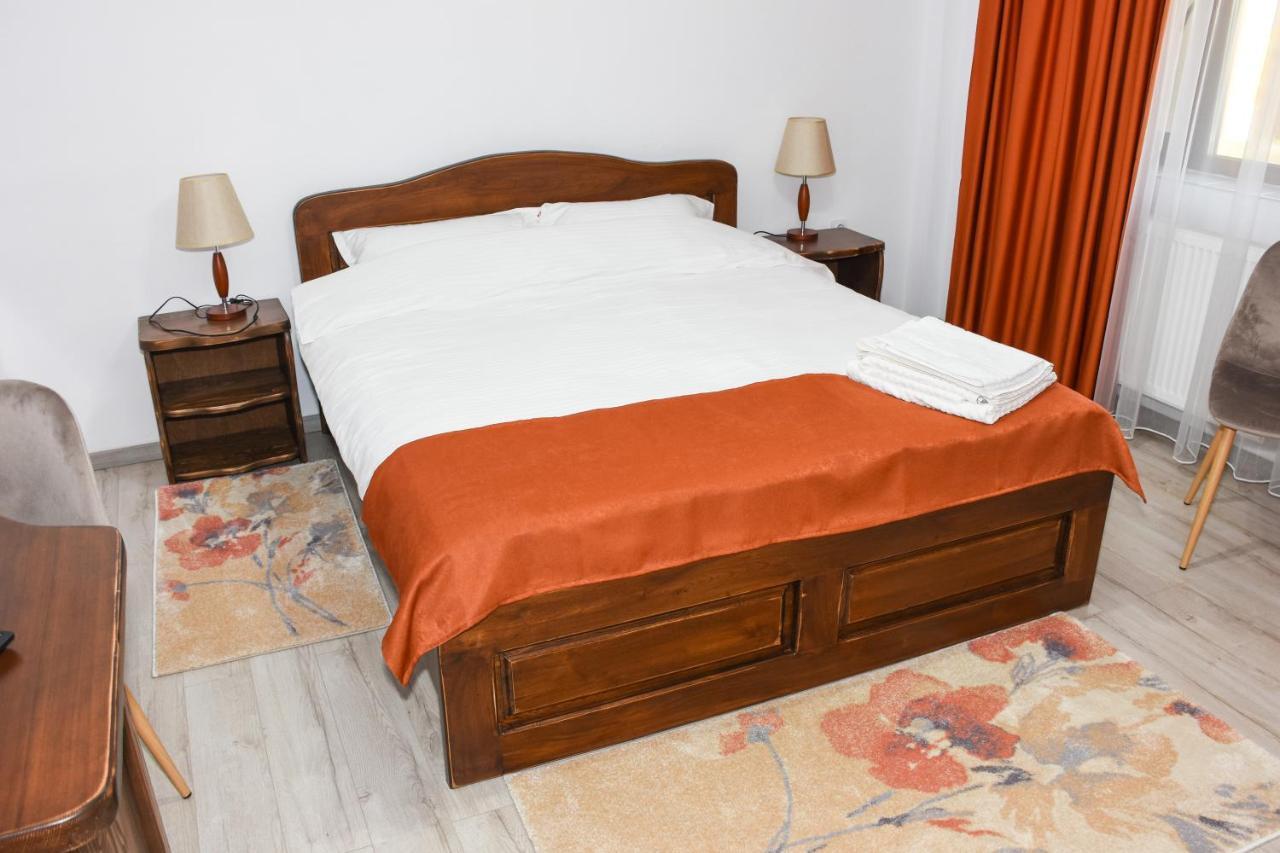 Tomis House Ξενοδοχείο Curtea de Argeş Εξωτερικό φωτογραφία